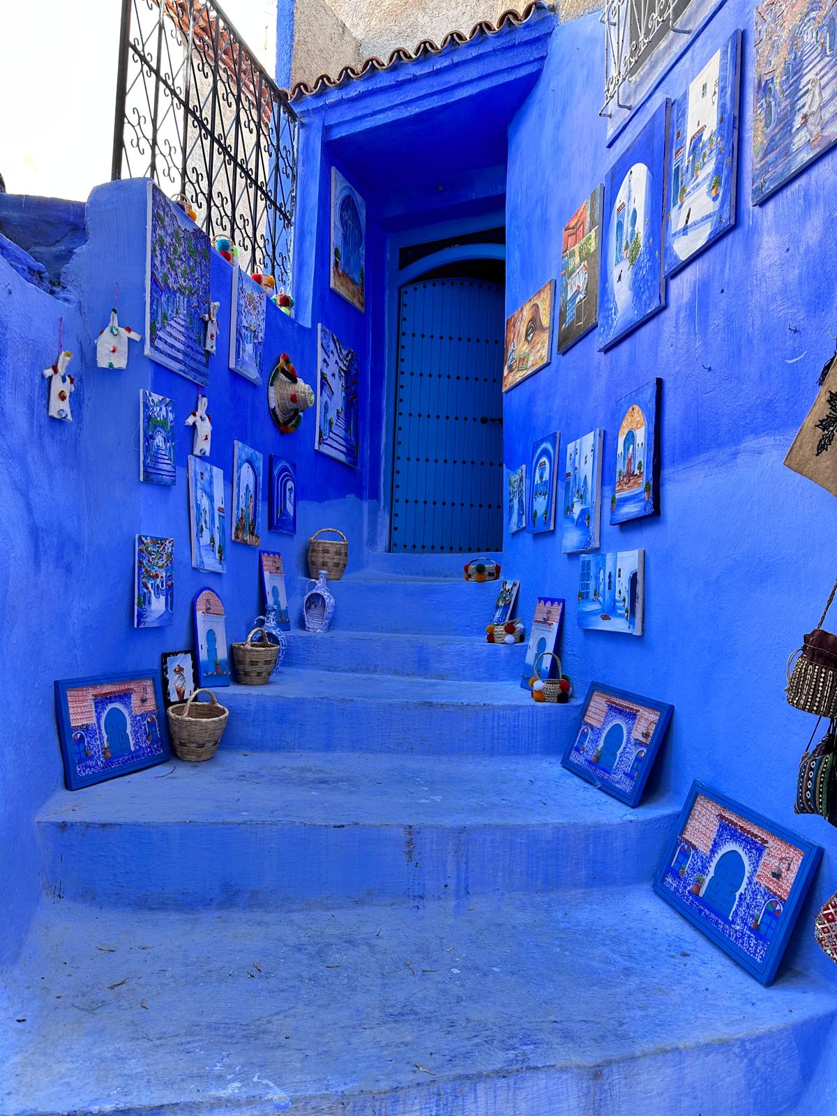 A scenic 3-day trip from Casablanca to the blue city of Chefchaouen and the historic city of Fez, showcasing vibrant streets, rich culture, and stunning architecture.